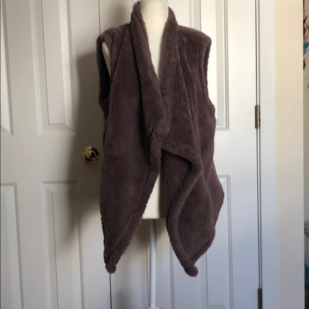 Fluffy Vest